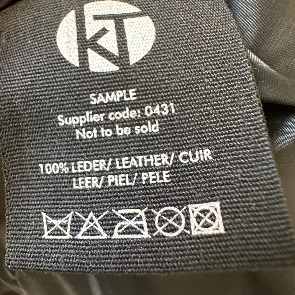 & Other Stories Black Mini Skirt - Picture 6 of 7